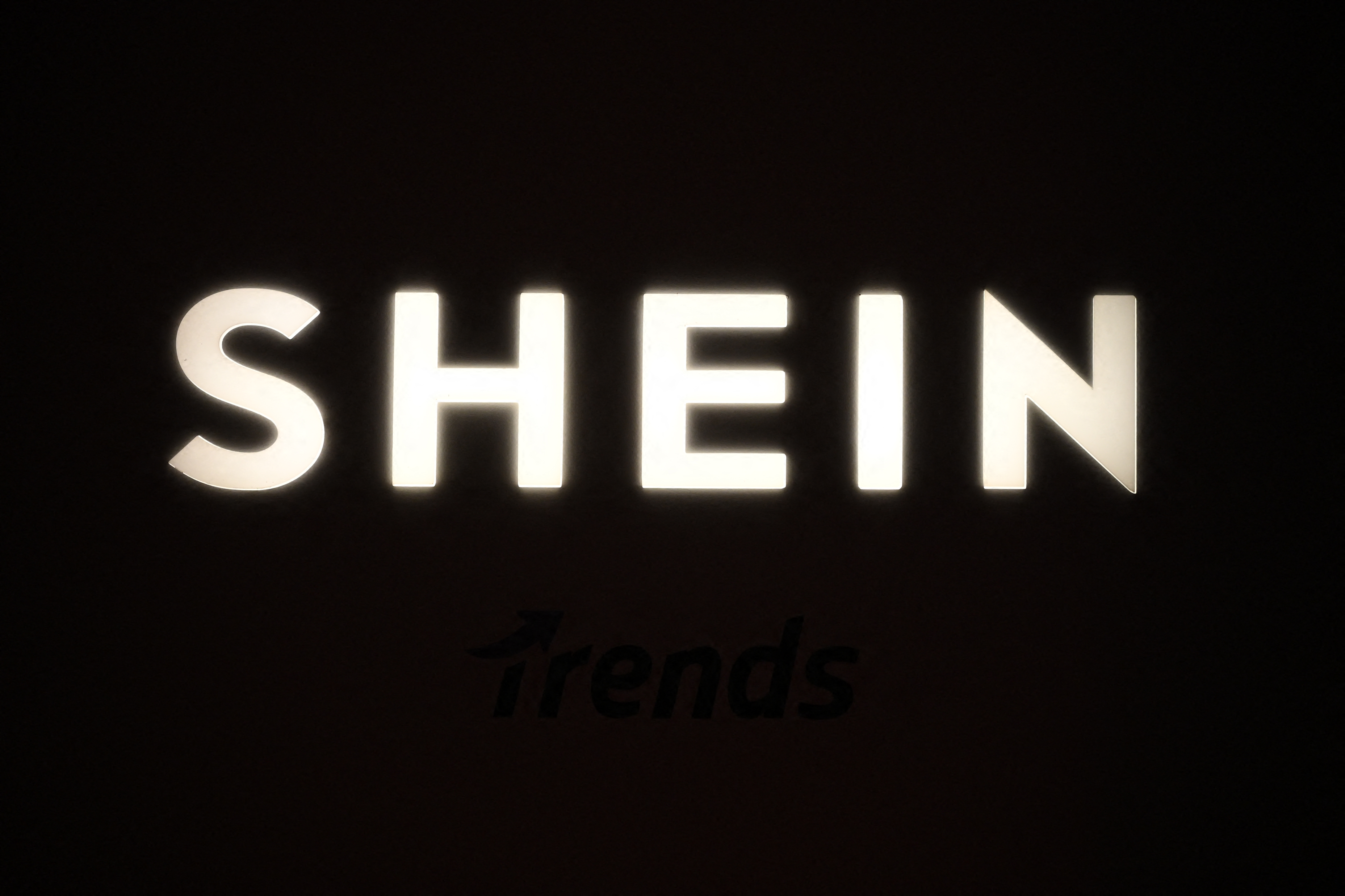 Un tribunal francés rechazó la suspensión del sitio web de Shein y el gobierno apelará