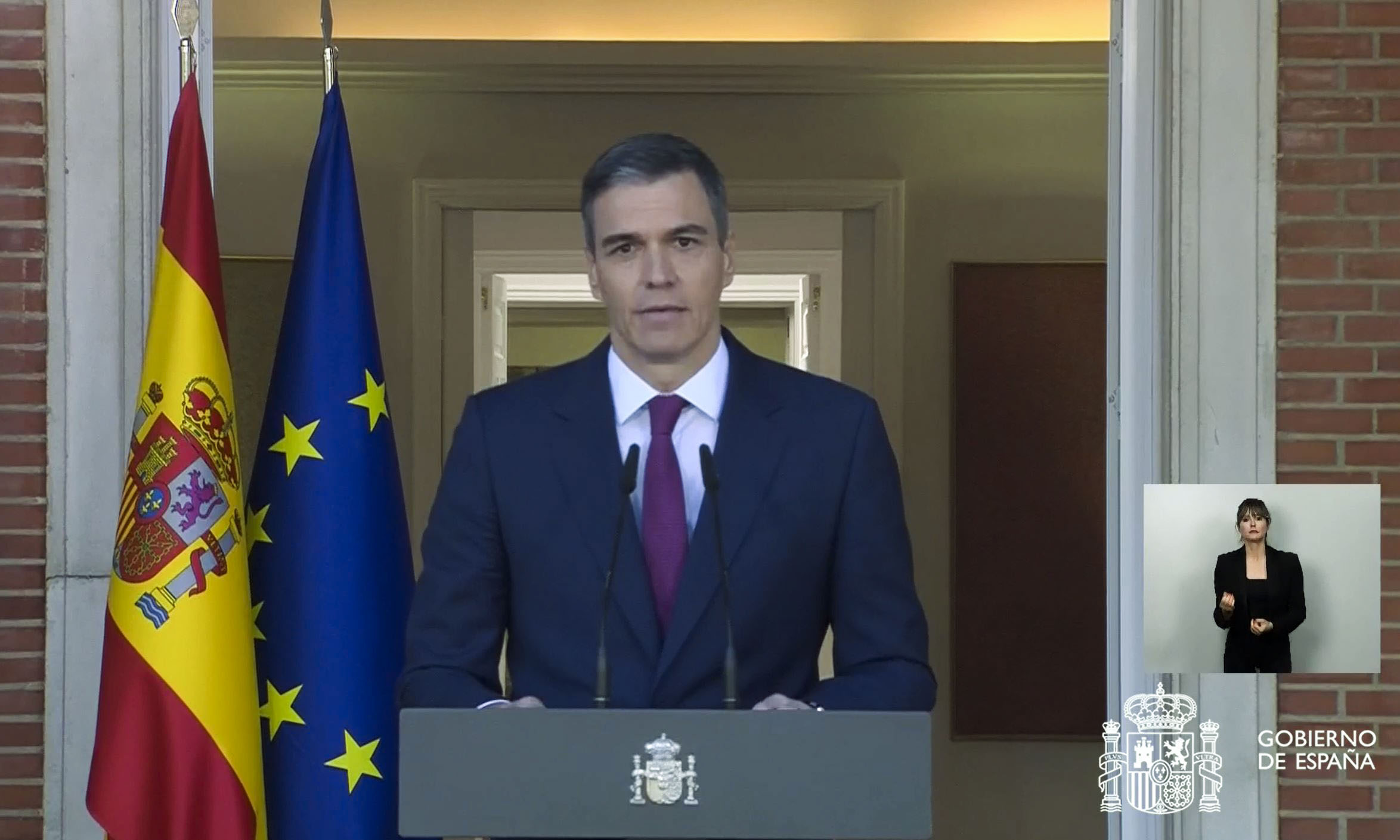 Pedro Sánchez seguirá siendo jefe del Gobierno español, tras amenazar con dimitir