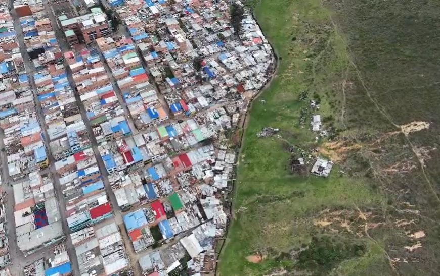 Toma aérea de las afectaciones a un ecosistema en el sur de Bogotá.