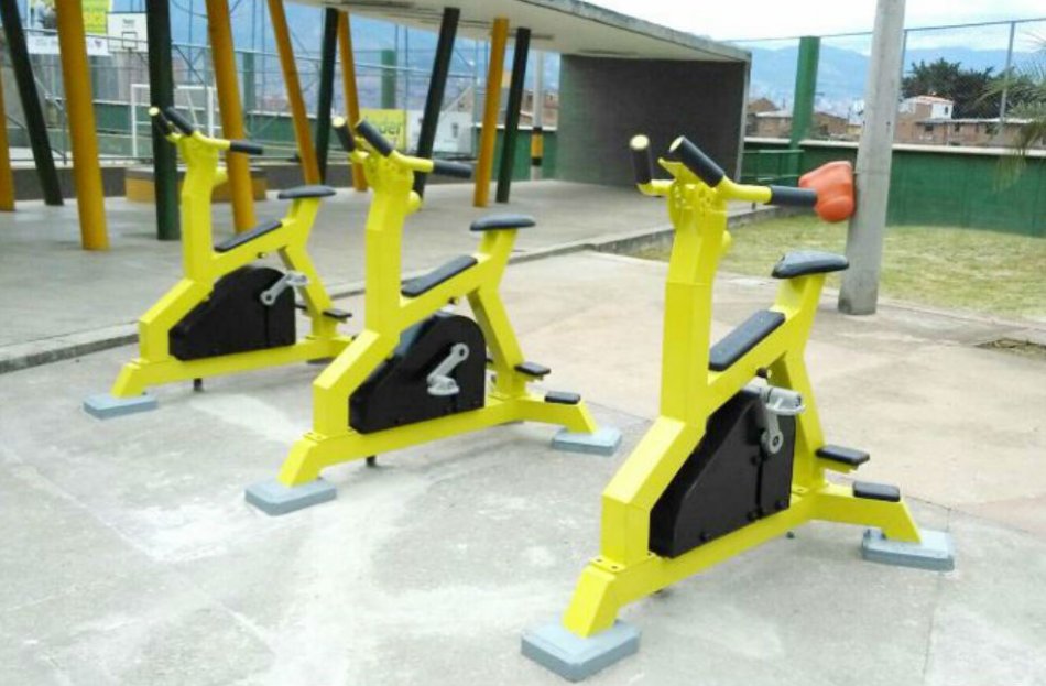 Bicicletas estáticas que generan energía para alumbrado y electrodomésticos
