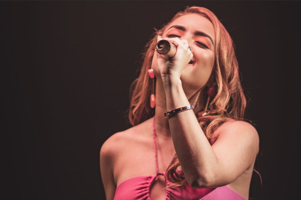 Nicolle Horbath, una artista con luz y su aterrizaje a los Latin Grammy 2024