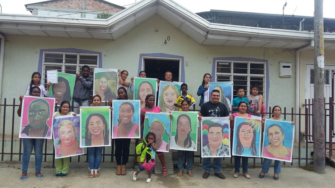 Los autorretratos de la memoria de las mujeres desplazadas del Cauca