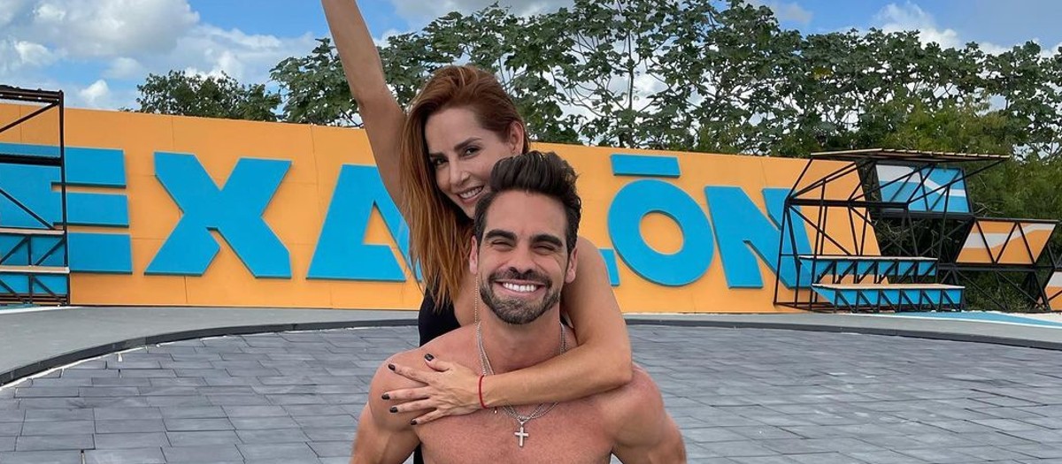 Frederik Oldenburg ‘le besó los pies’ a Carmen Villalobos. Así reaccionó la actriz