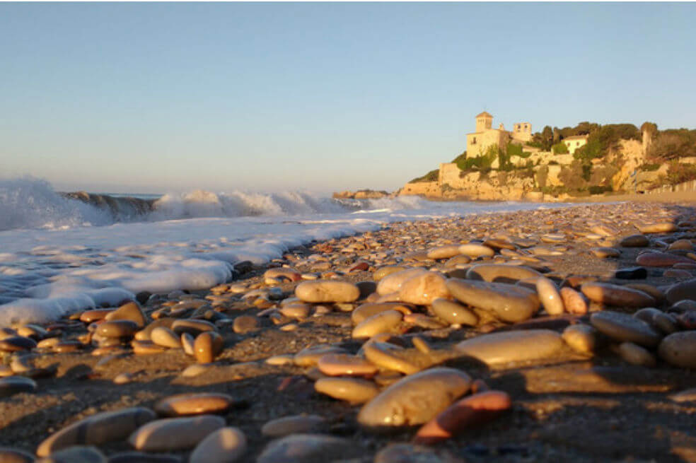 Más de la mitad de los plásticos en el mar son fibras de ropa de la lavadora