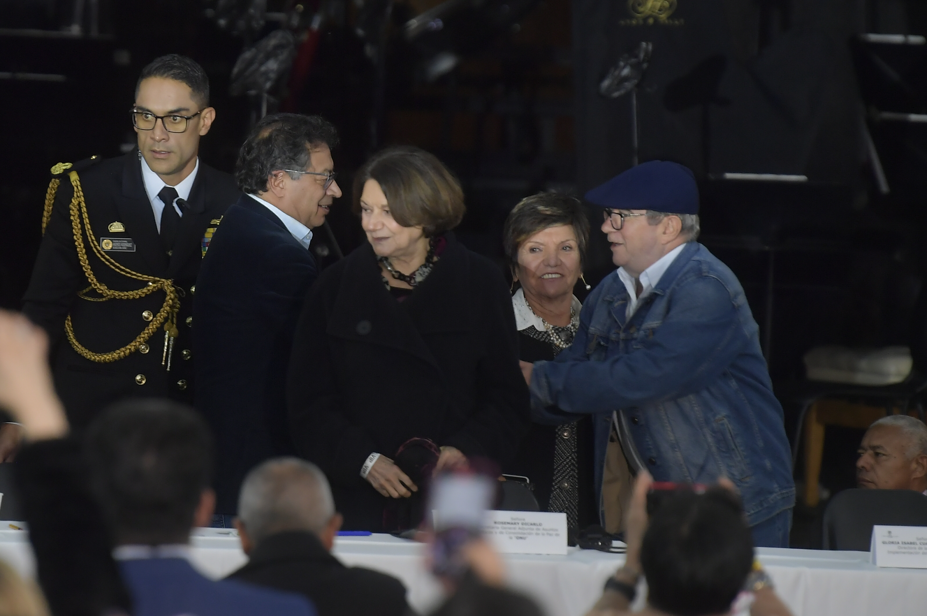 “La paz de Colombia pasa por horas difíciles”: Rodrigo Londoño hizo reclamo a Petro