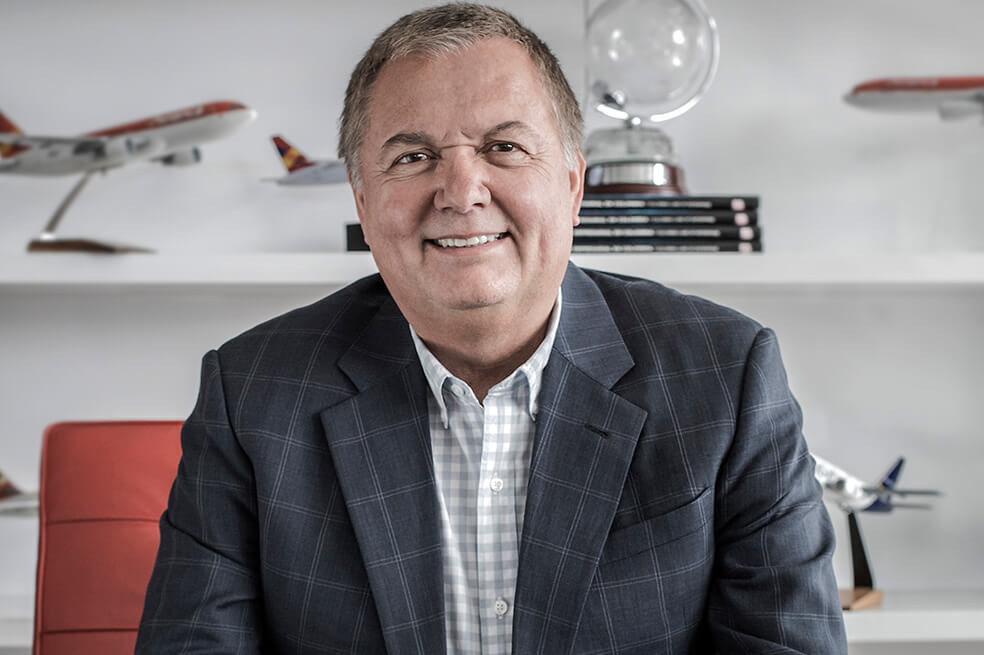 Mejorar índices de puntualidad, entre los retos de próximo líder de Avianca, según CEO saliente