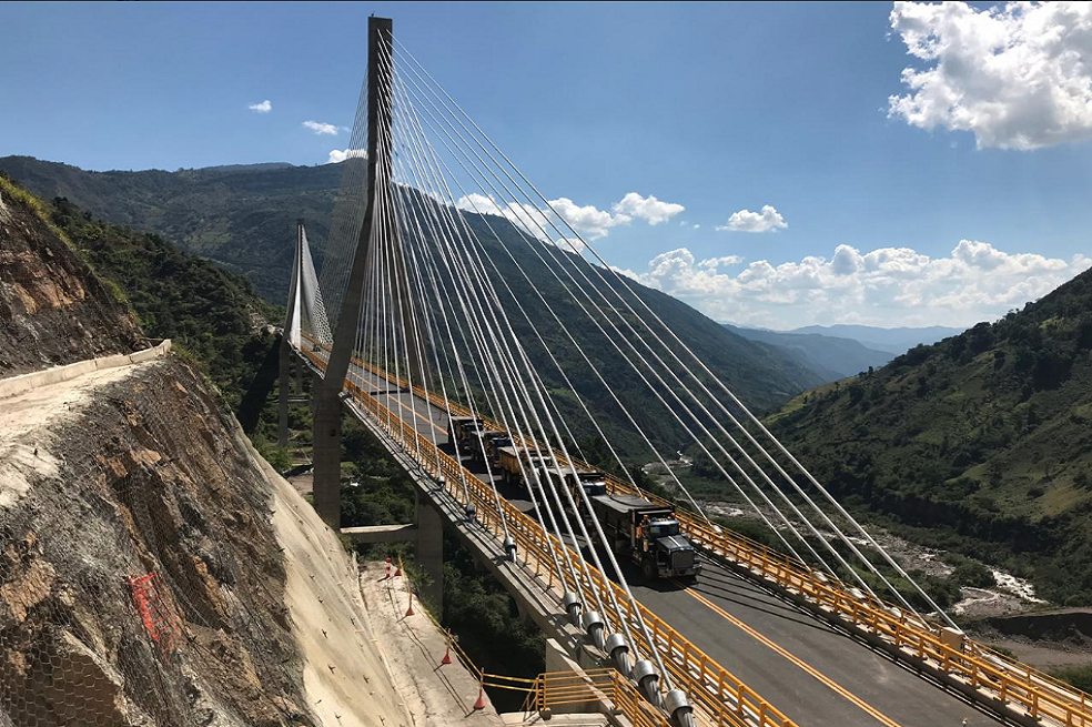 Avanza la prueba de carga en el puente Hisgaura, de Santander