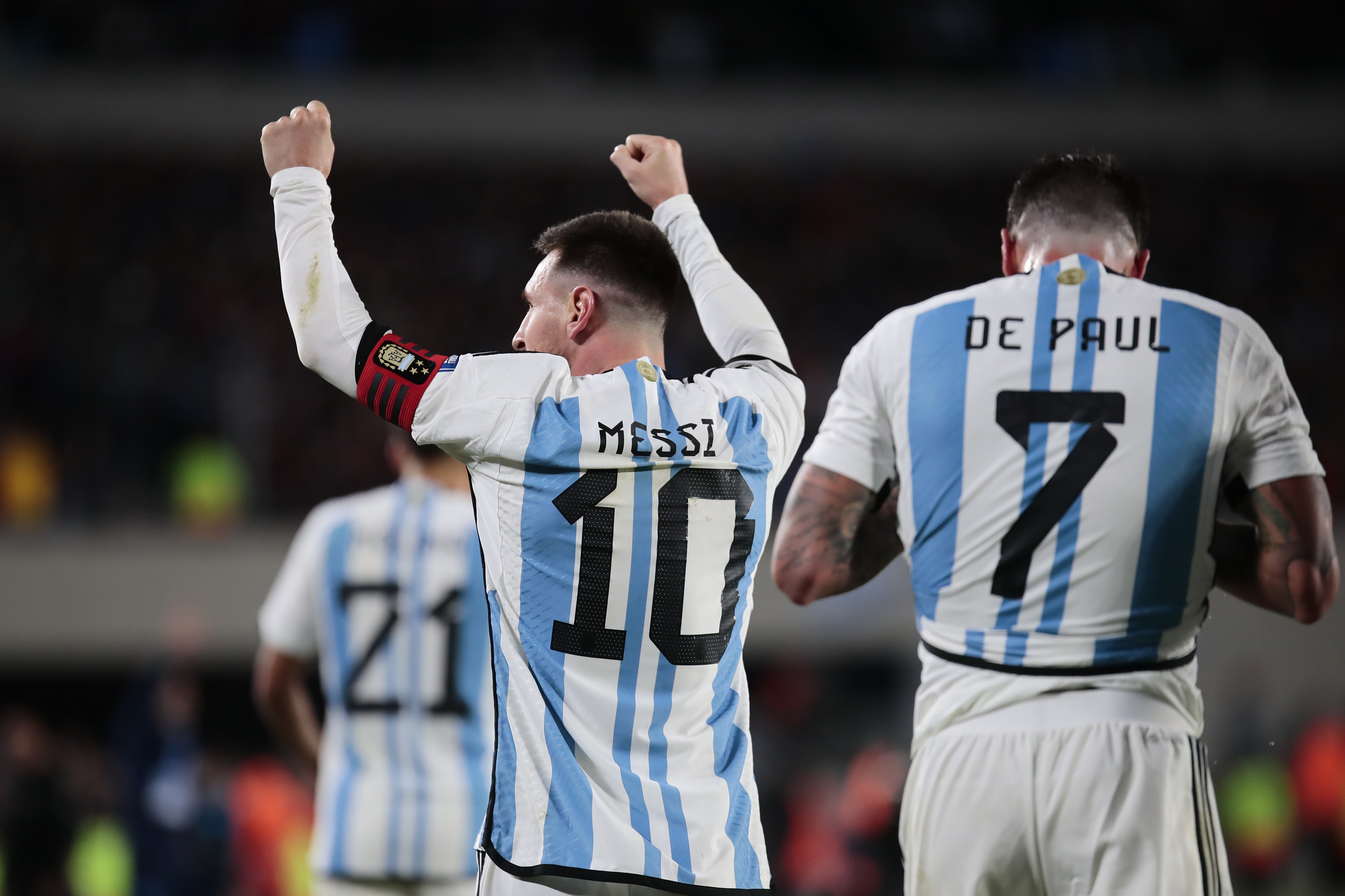 AME7420. BUENOS AIRES (ARGENTINA), 07/09/2023.- Lionel Messi de Argentina celebra un gol hoy, en un partido de las Eliminatorias Sudamericanas para la Copa Mundial de Fútbol 2026 entre Argentina y Ecuador en el estadio Más Monumental en Buenos Aires (Argentina). EFE/ Luciano González