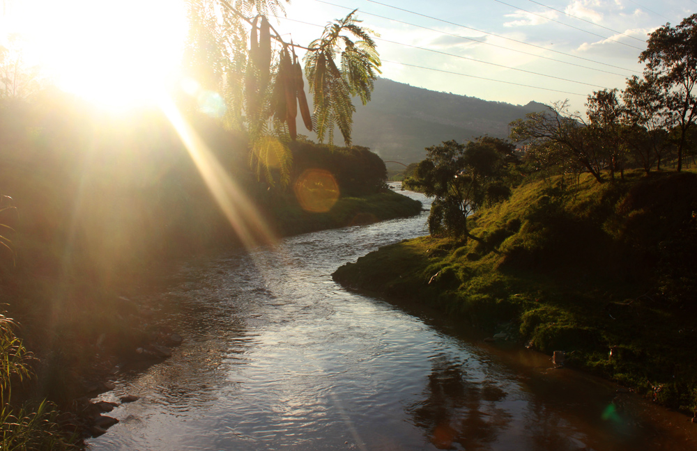 Encontraron a un bebé muerto en el río Medellín