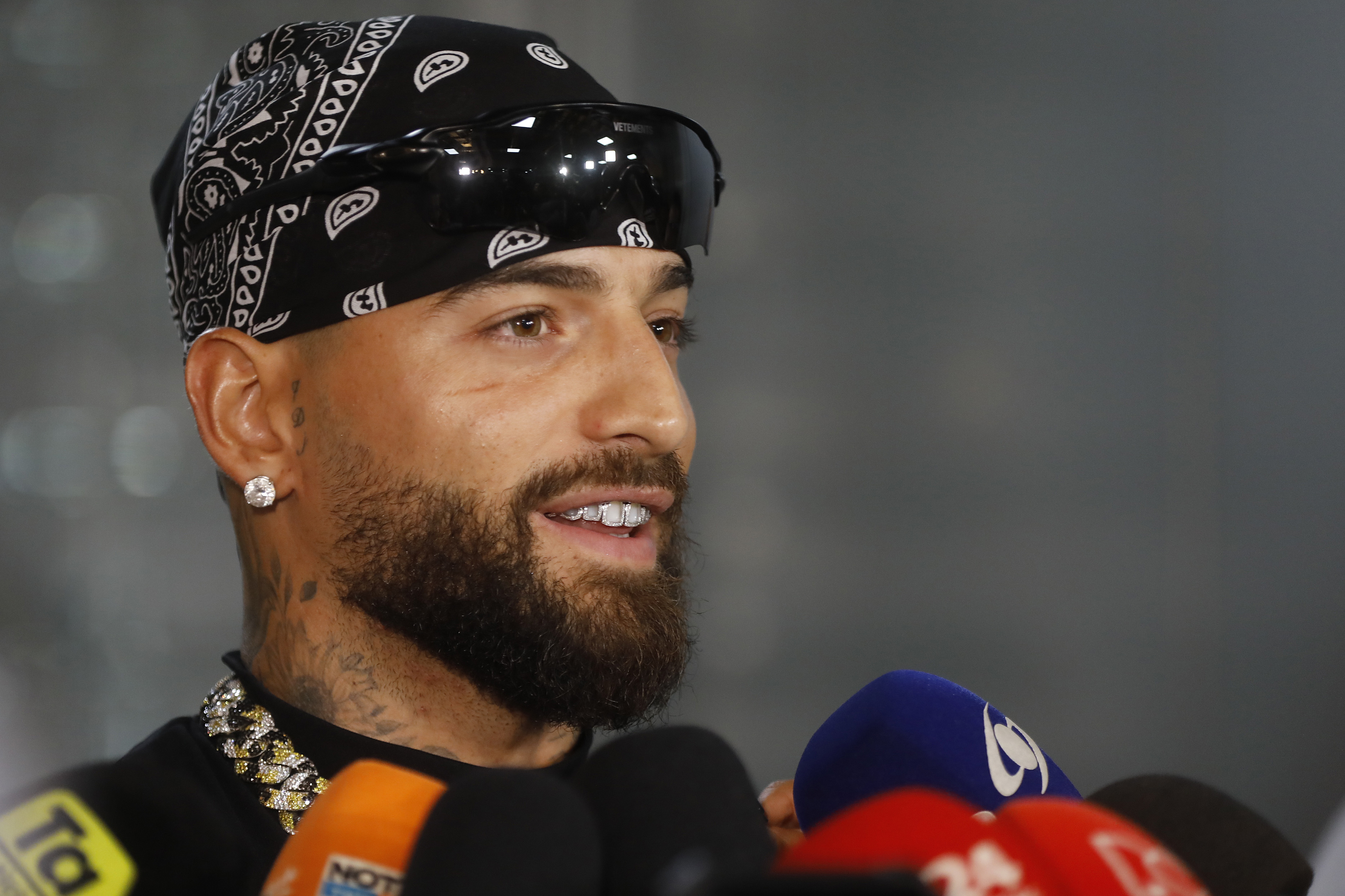 Maluma vende su ropa de famosas marcas y diseñadores. Precios y cómo comprarla
