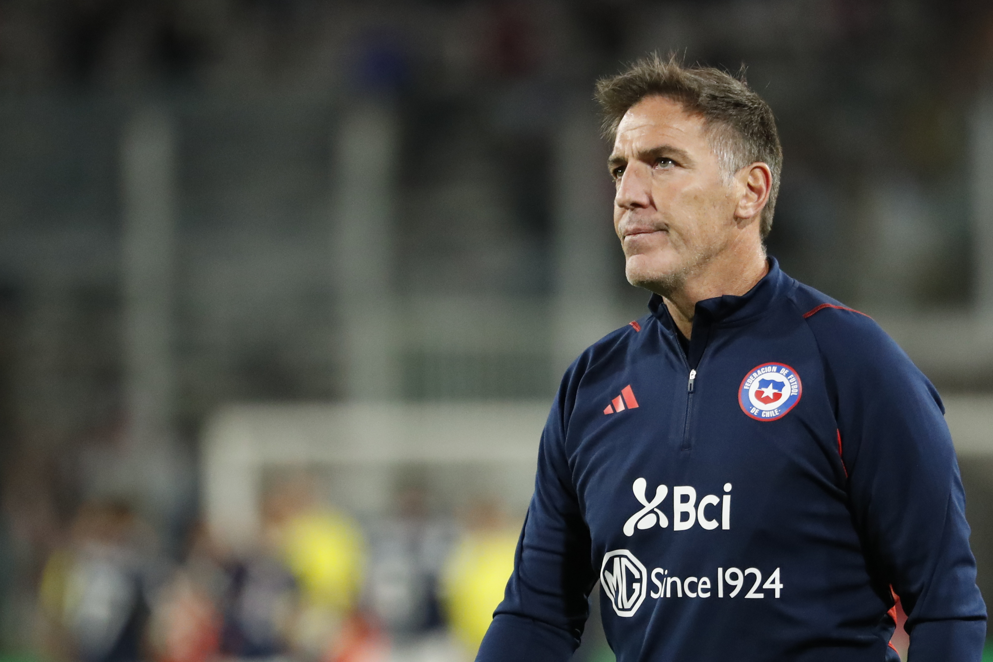 Eduardo Berizzo renunció como técnico de Chile tras empate con Paraguay