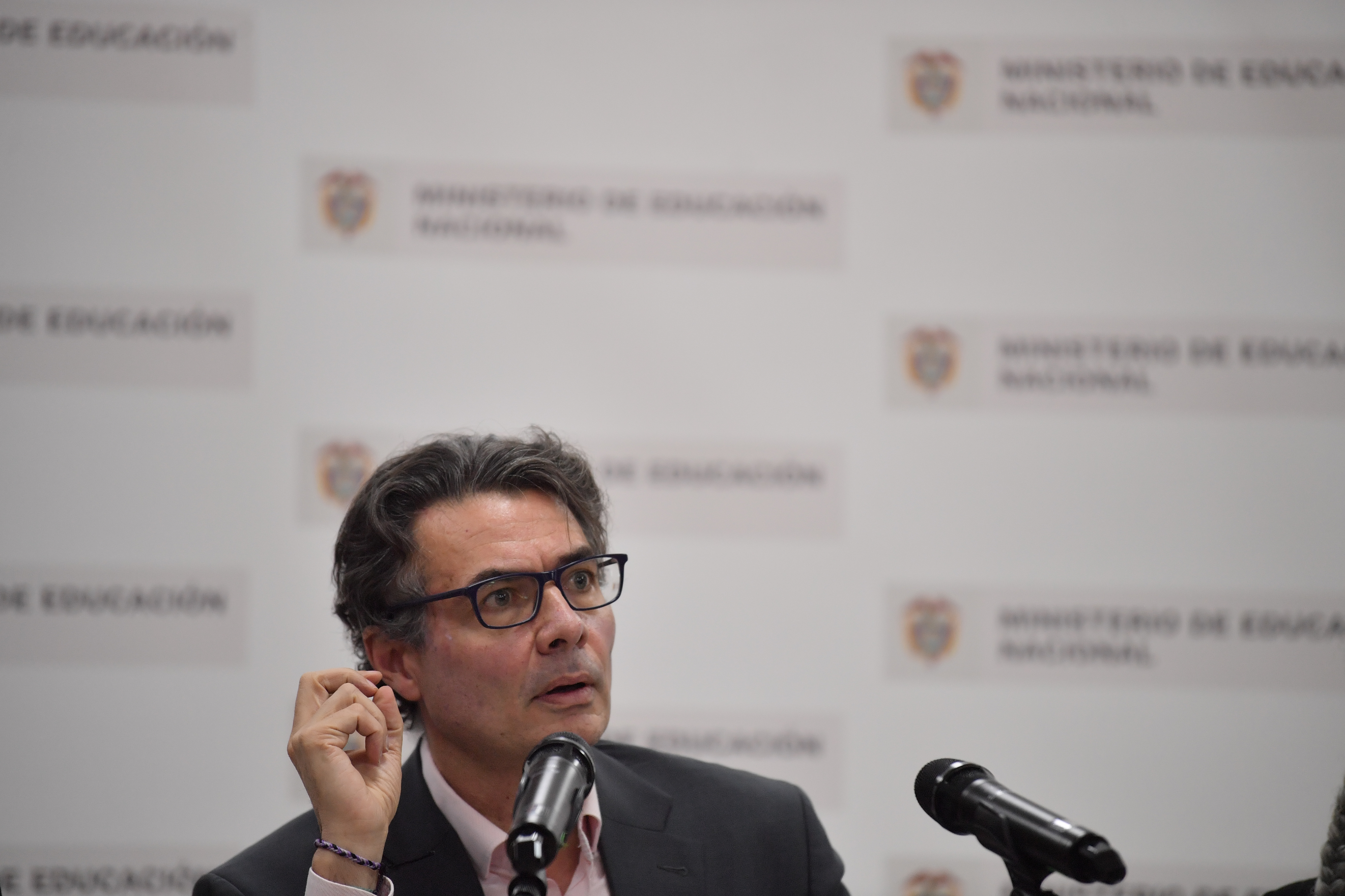 Alejandro Gaviria se pronuncia sobre caso de racismo y violencia sexual en Boyacá