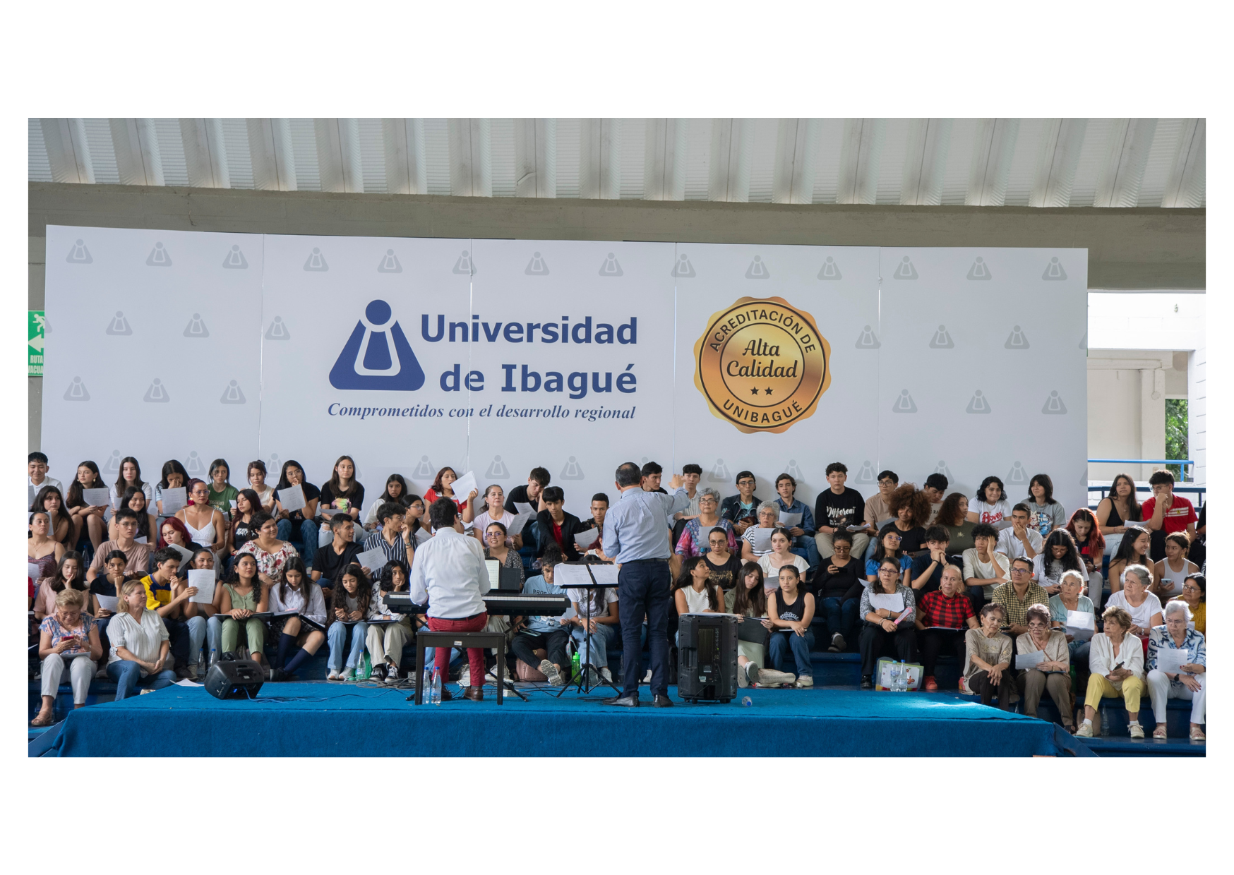 La Gran Coral Ciudadana y la Estudiantina Regional del Alto Magdalena se presentan por primera vez juntas en el Ibagué Festival, con un repertorio dirigido por Diana Myleydi Bonilla, Gloria Yolanda Herrera y Alejandro Mantilla.
