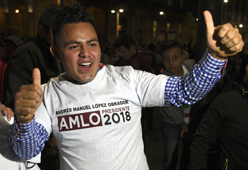 En imágenes: Así celebra México la elección de López Obrador