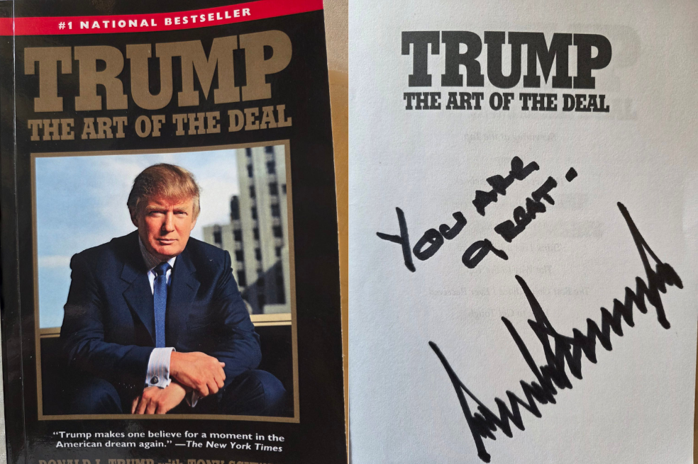 Lea un capítulo de “El arte de la negociación”, el libro que Trump le autografió a Petro