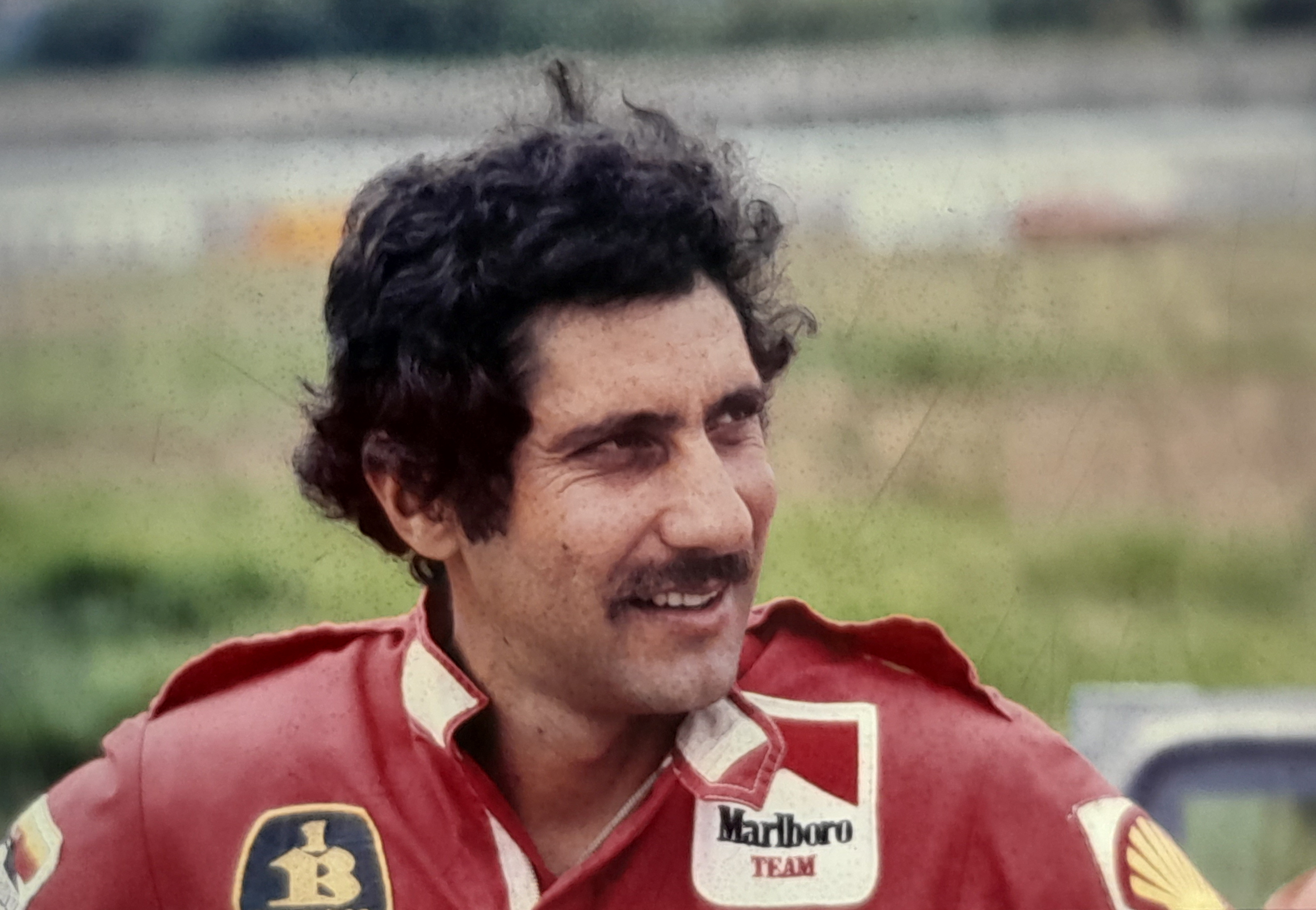 Diego Montoya (13 de mayo de 1979).