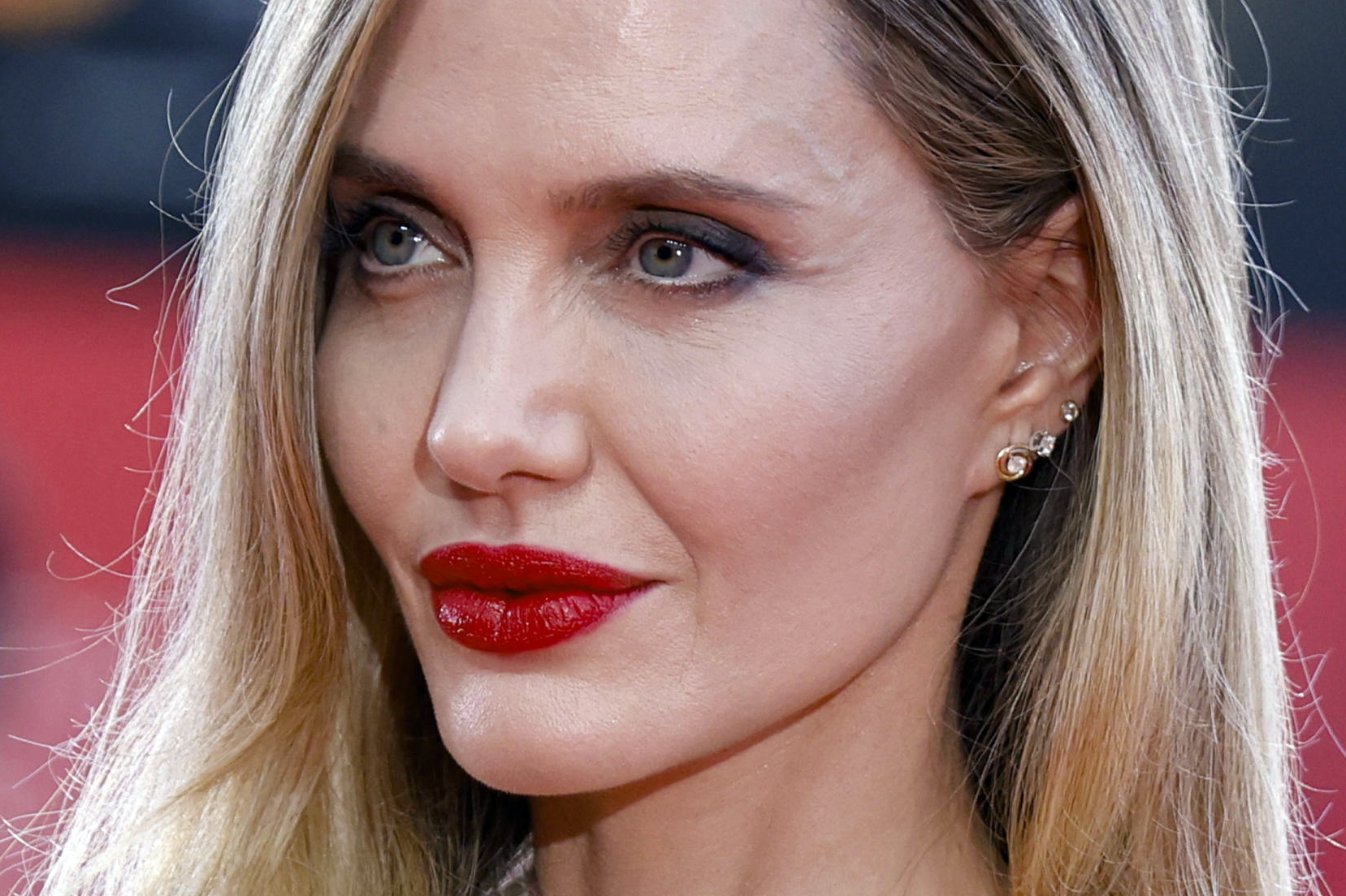 Angelina Jolie: “No decepcionar a los fans de María Callas es lo único que me preocupa”
