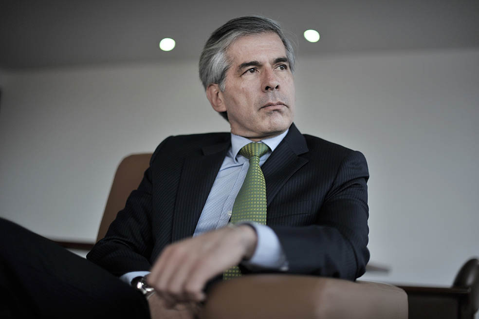 El debate por cuatro aspirantes a magistrados de la JEP