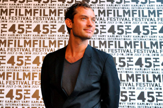 Jude Law «lo malo del cine en 3D son las gafas»