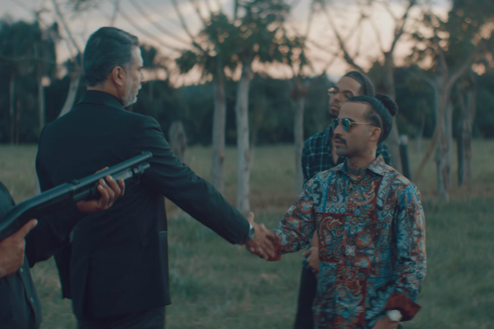 Polémica por el video de Arcángel que Marlon Moreno protagoniza