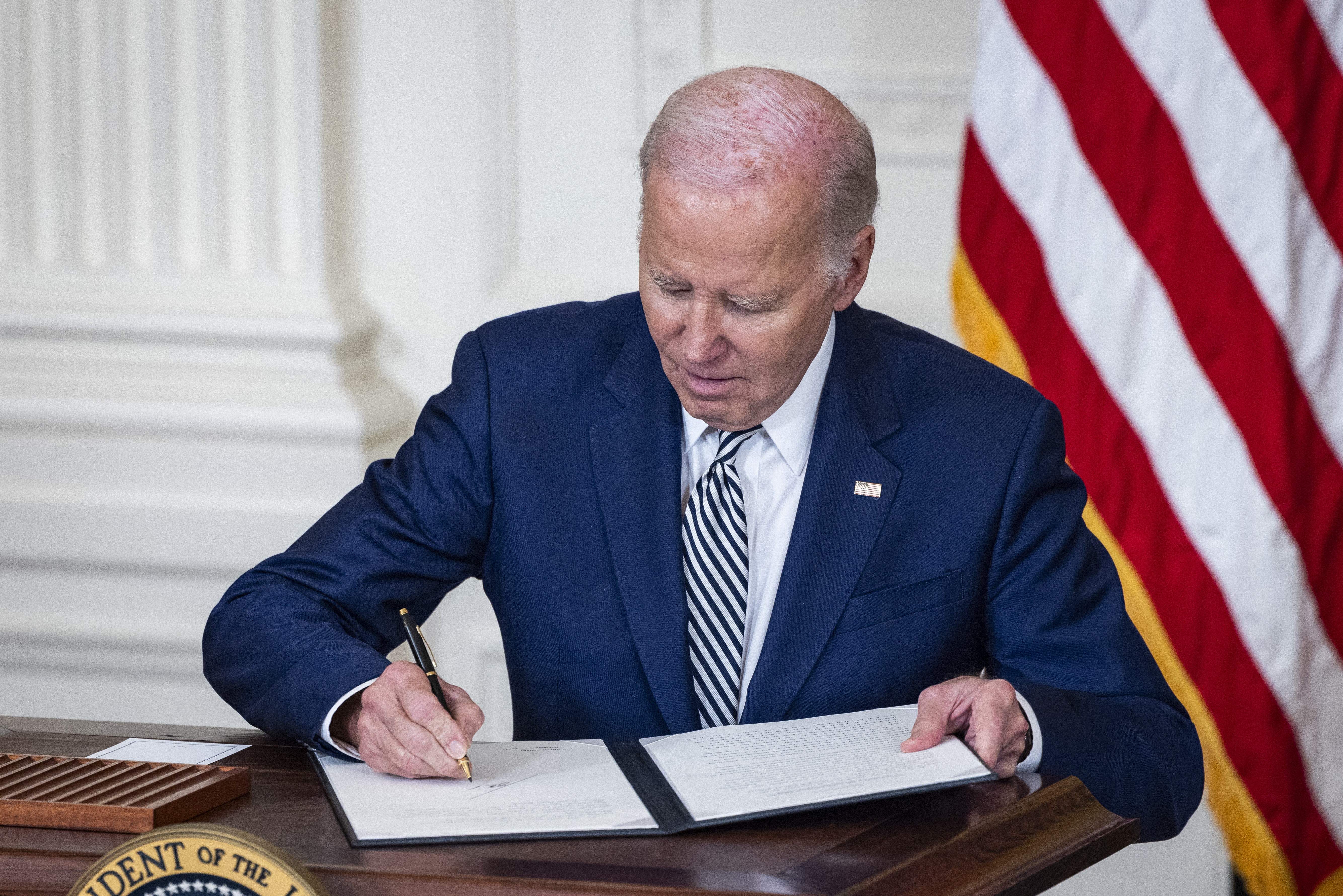 Esto fue lo que aprobó Joe Biden para regular la inteligencia artificial