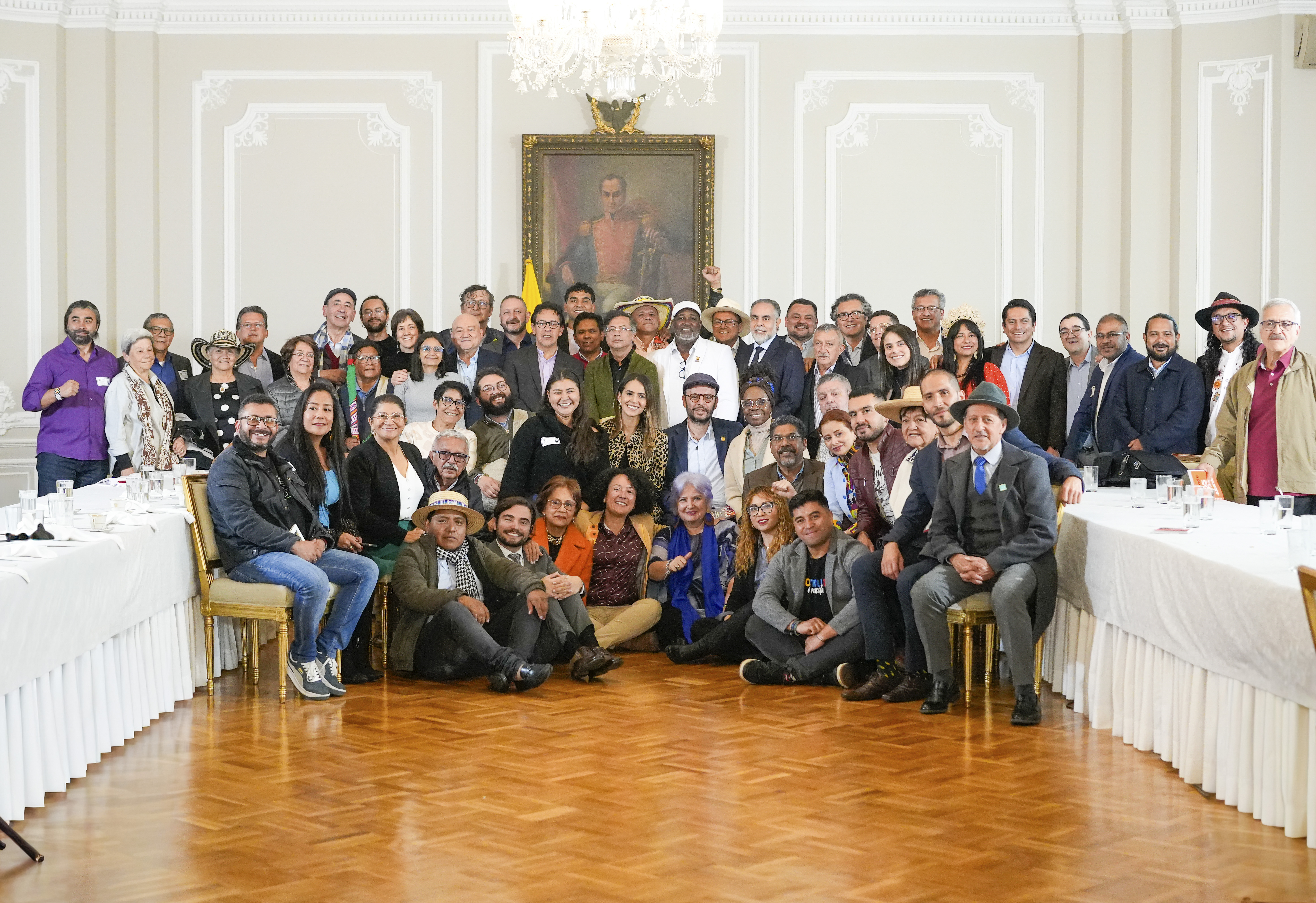 Los líos del petrismo para hacer elecciones en octubre