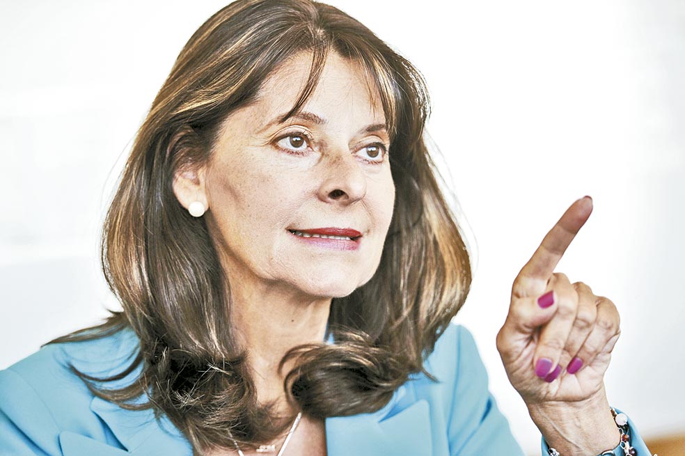 «Santos es el poder por el poder»