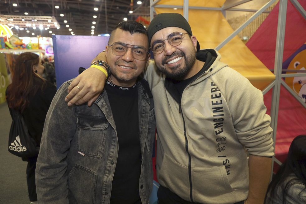 William Ramírez y Jhovanoty