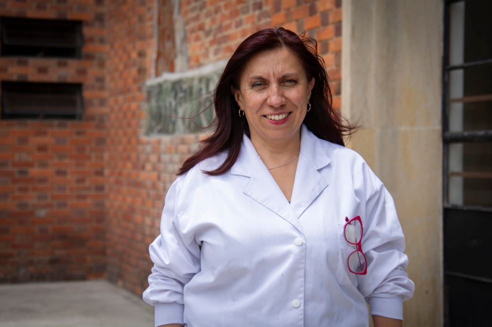 Colombiana es reconocida en premio de la Sociedad Estadounidense de Química