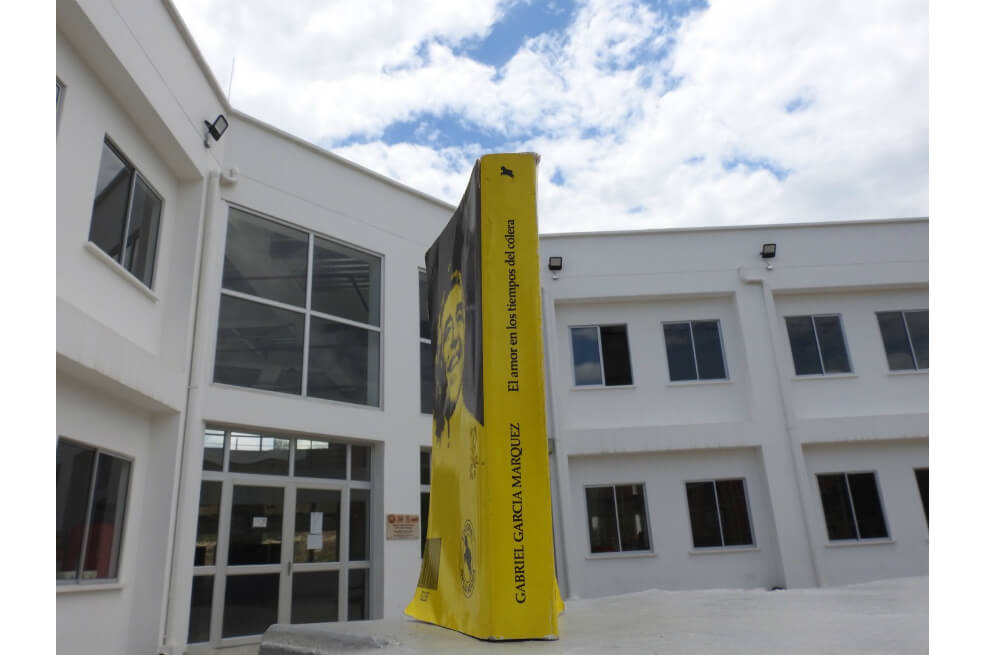 La biblioteca sin libros de Girón, en Santander, le abre las puertas al Sena