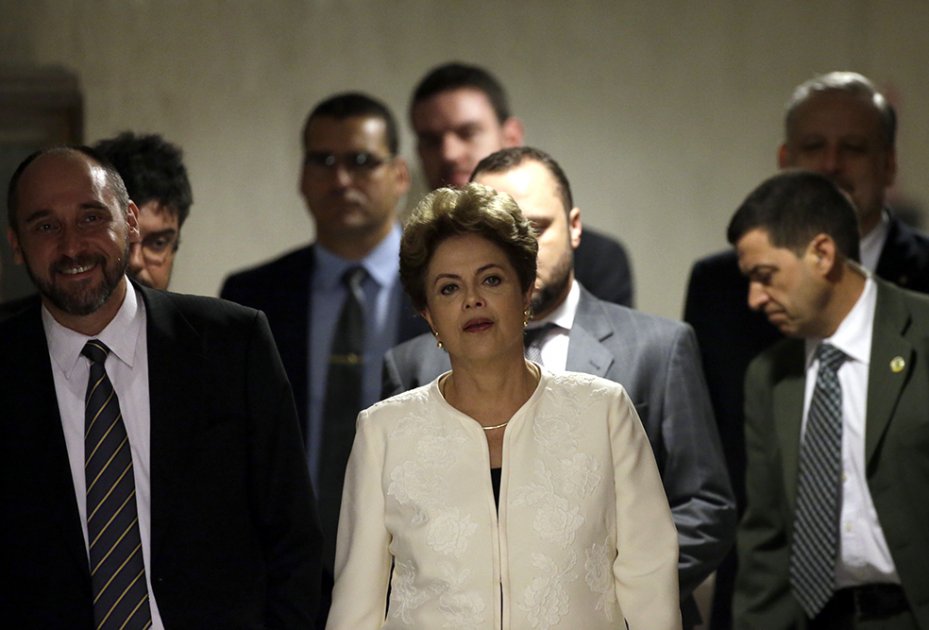 Congreso de Brasil discute este lunes si abrirá juicio político a Dilma Rousseff