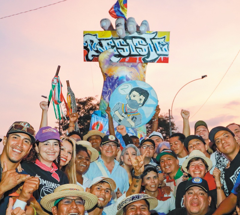 El presidente Gustavo Petro en Puerto Resistencia, en Cali, un sitio emblemático para las luchas sociales. / Presidencia