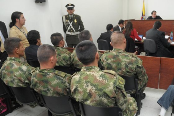 Condenan a cinco militares por el asesinato de un campesino en Santander