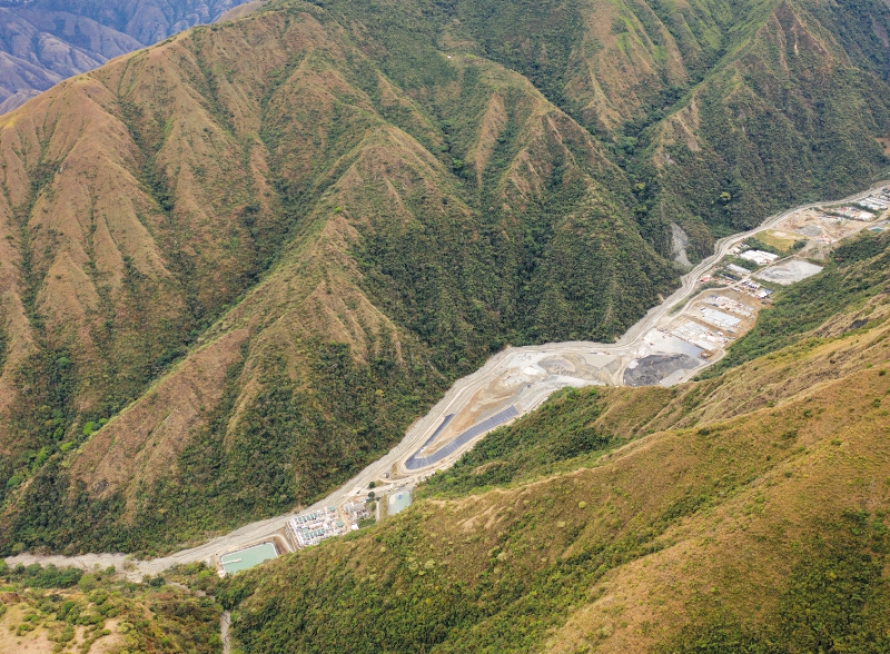 El 65 % de la explotación de oro en Colombia es ilícita: informe EVOA