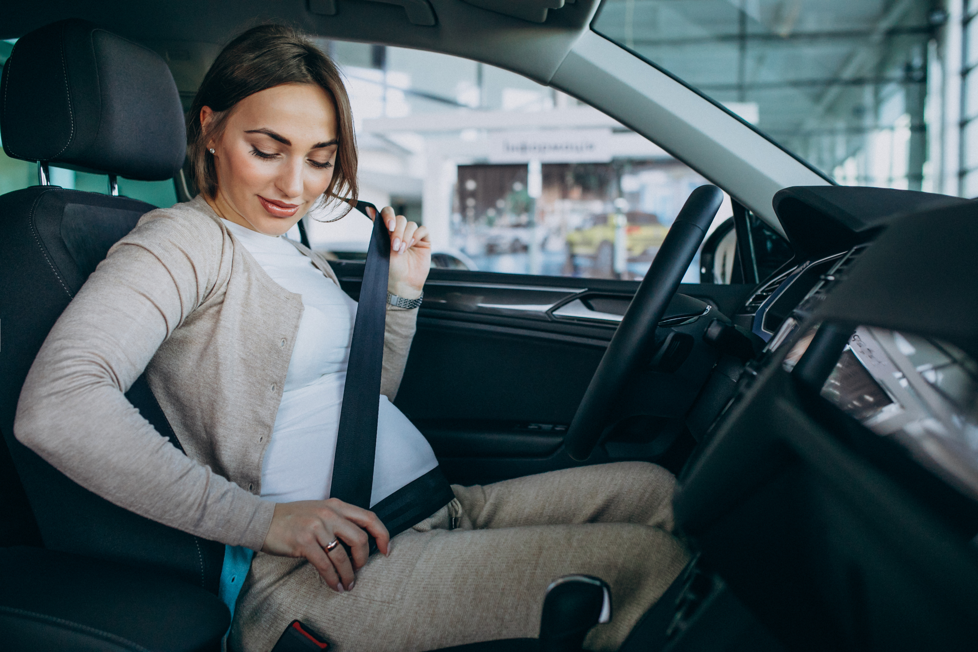 ¿Cómo viajar en carro durante el embarazo? Tenga en cuenta estas recomendaciones