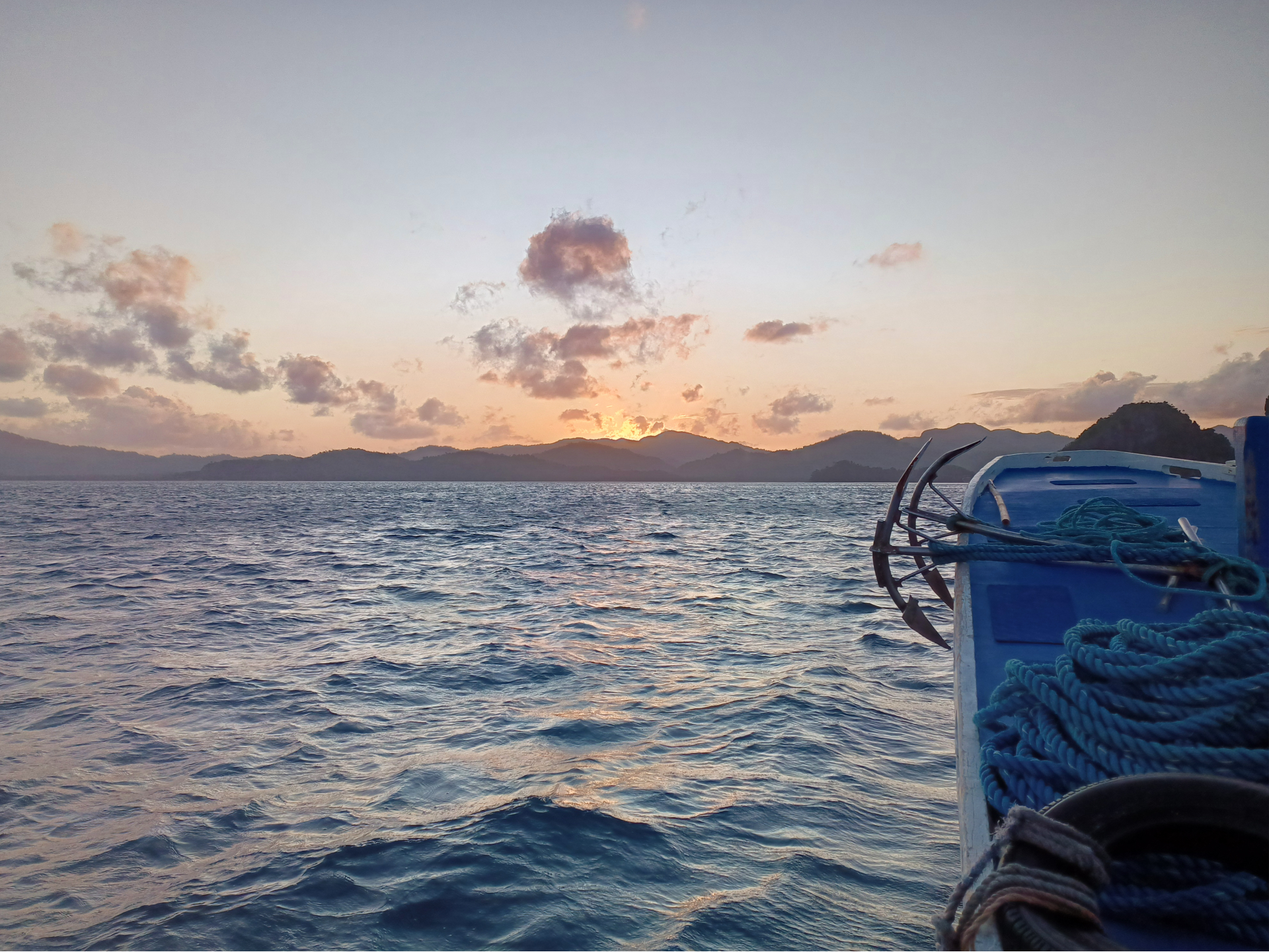 Amanecer en la provincia de Palawan, en el suroeste de Filipinas.