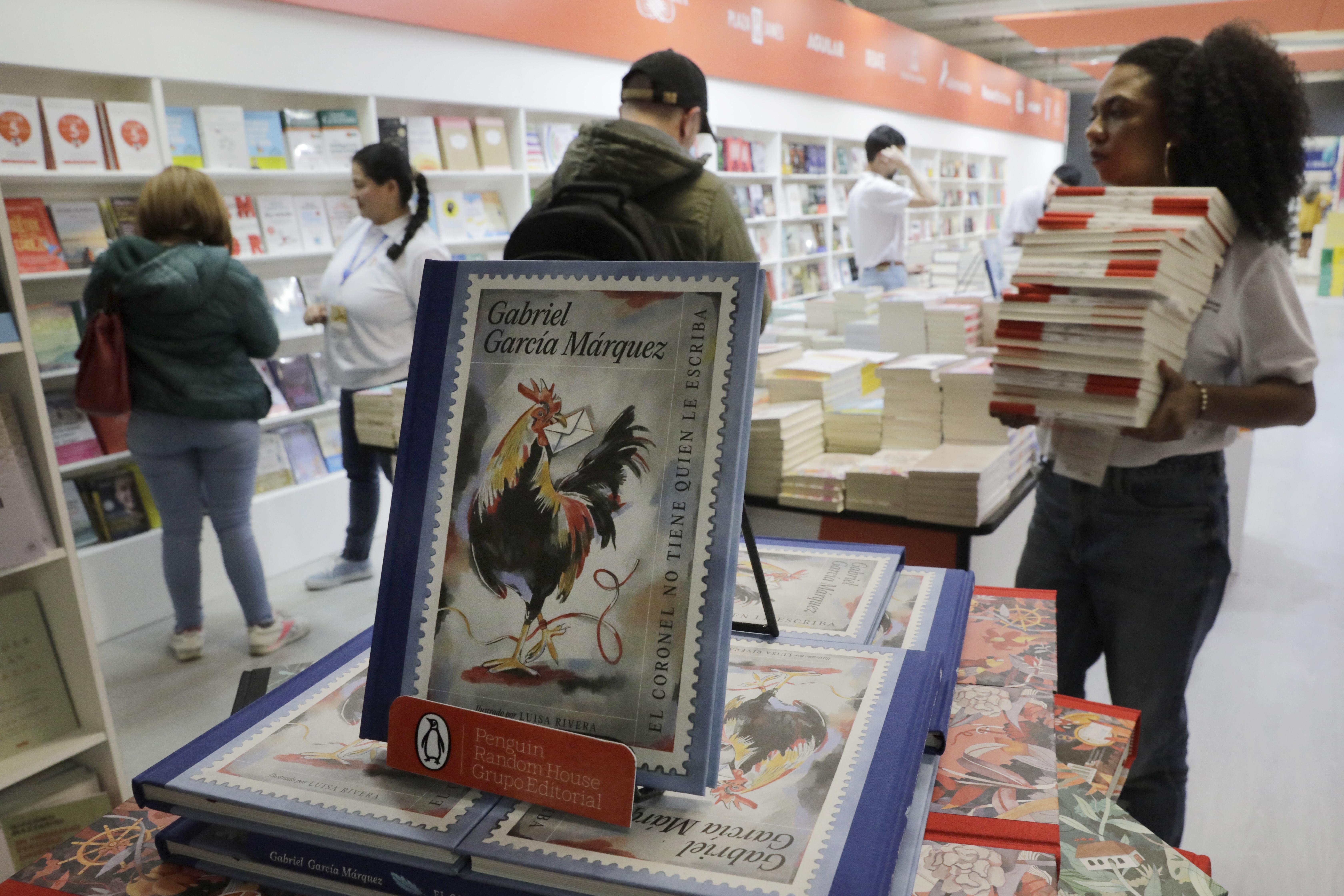 México aboga por democratización del libro en apertura de la feria de Bogotá