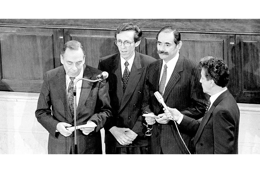 Cálculos de paz en el camino de la reelección