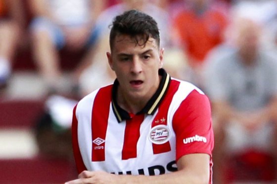 Swansea, interesado en fichar a Santiago Arias