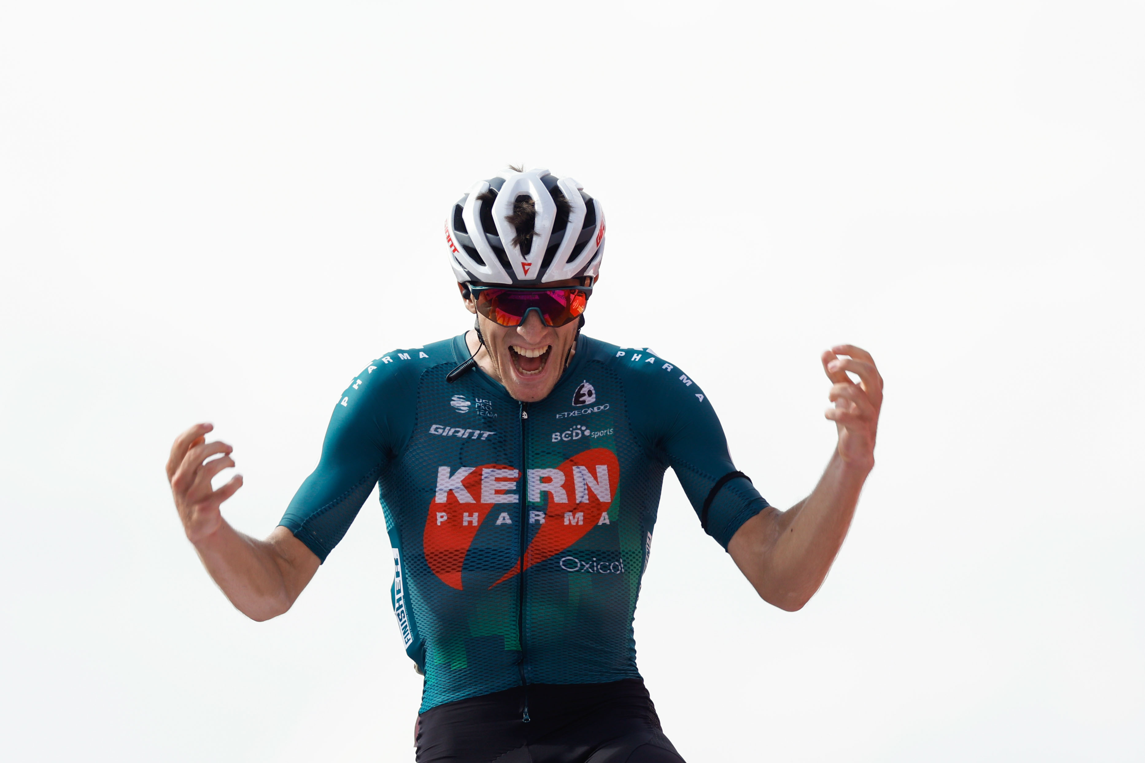 Emotiva victoria de Pablo Castrillo y celebra todo el Kern