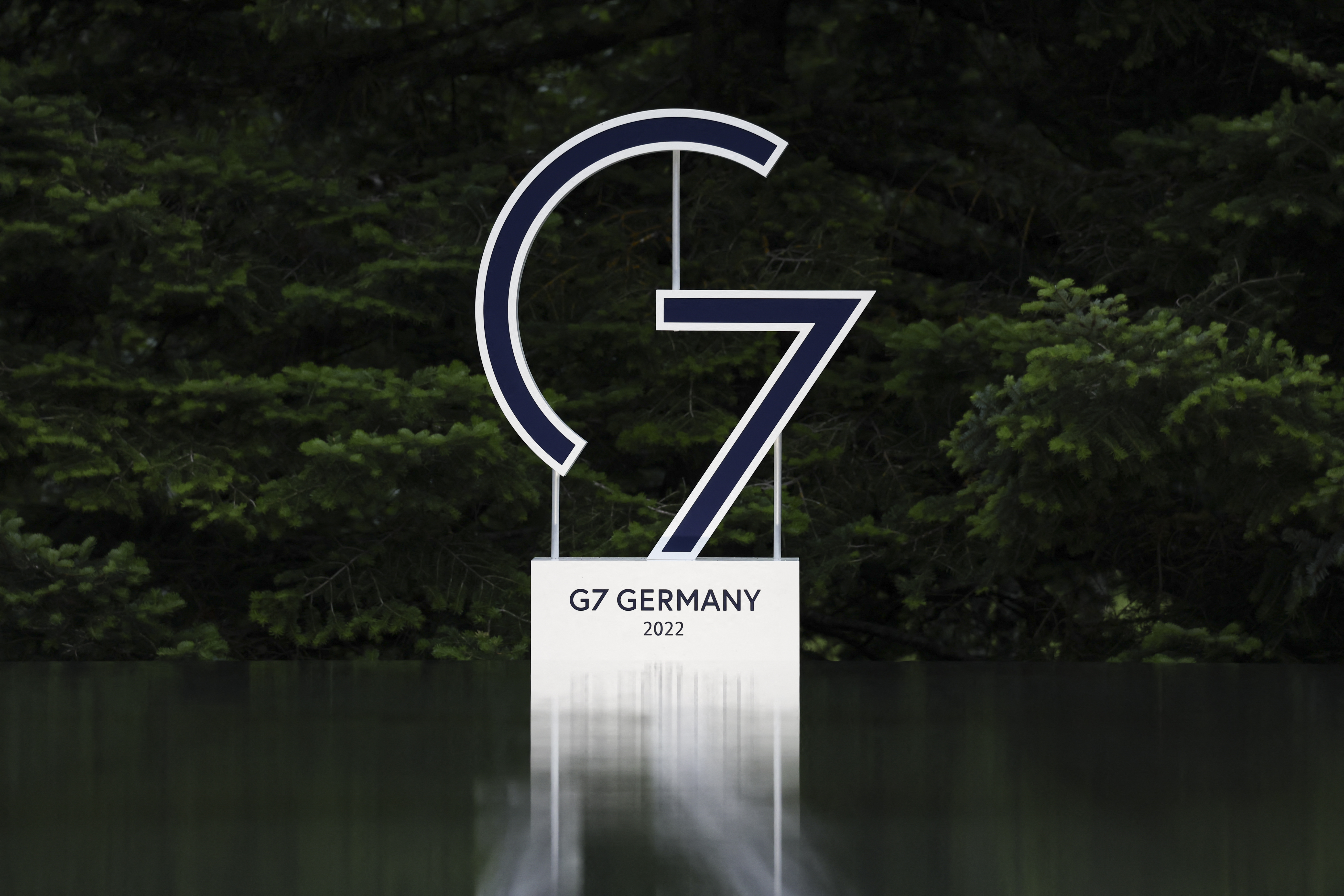 Los líderes del G7 se comprometieron a apoyar a Ucrania y sancionar a Rusia