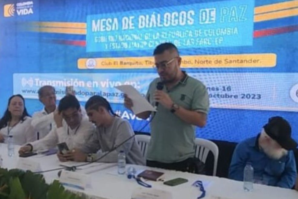 Alias "Sebastián Martínez" ha sido vocero de las disidencias de "Iván Mordisco" en distintos espacios.