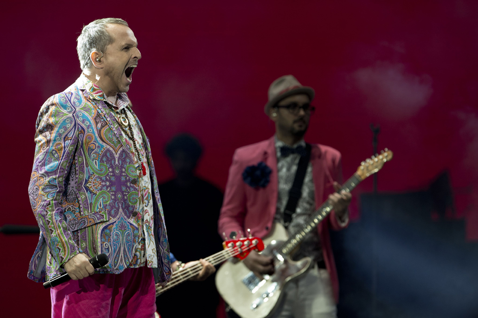 Miguel Bosé, pasado de kilos en Viña del Mar