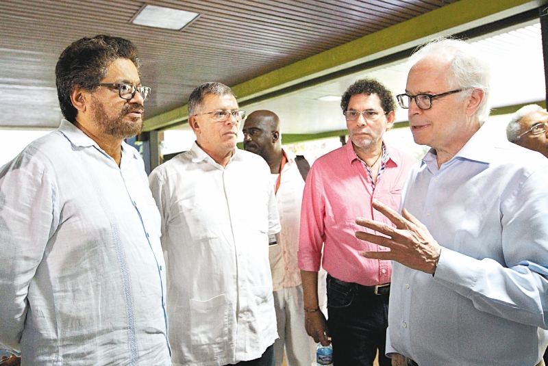En febrero de 2015, Aronson fue designado por el entonces presidente Barak Obama como su delegado en el proceso de paz con las Farc. / EFE
