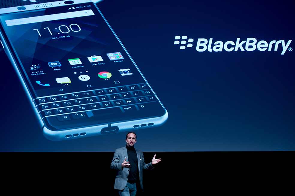 BlackBerry presenta KEYone, su nuevo teléfono