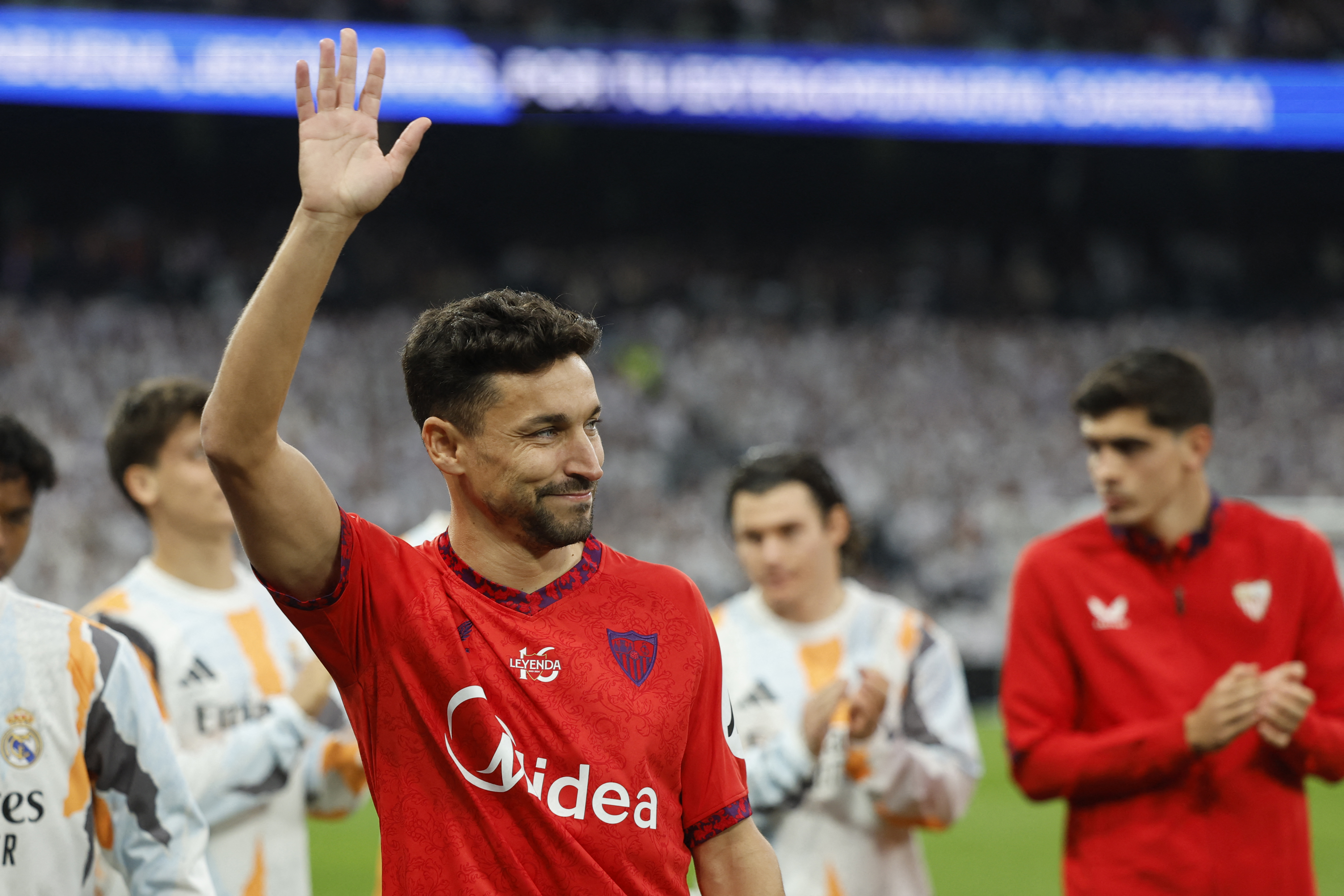 Así fue la emotiva despedida de Jesús Navas como jugador ante Real Madrid: video