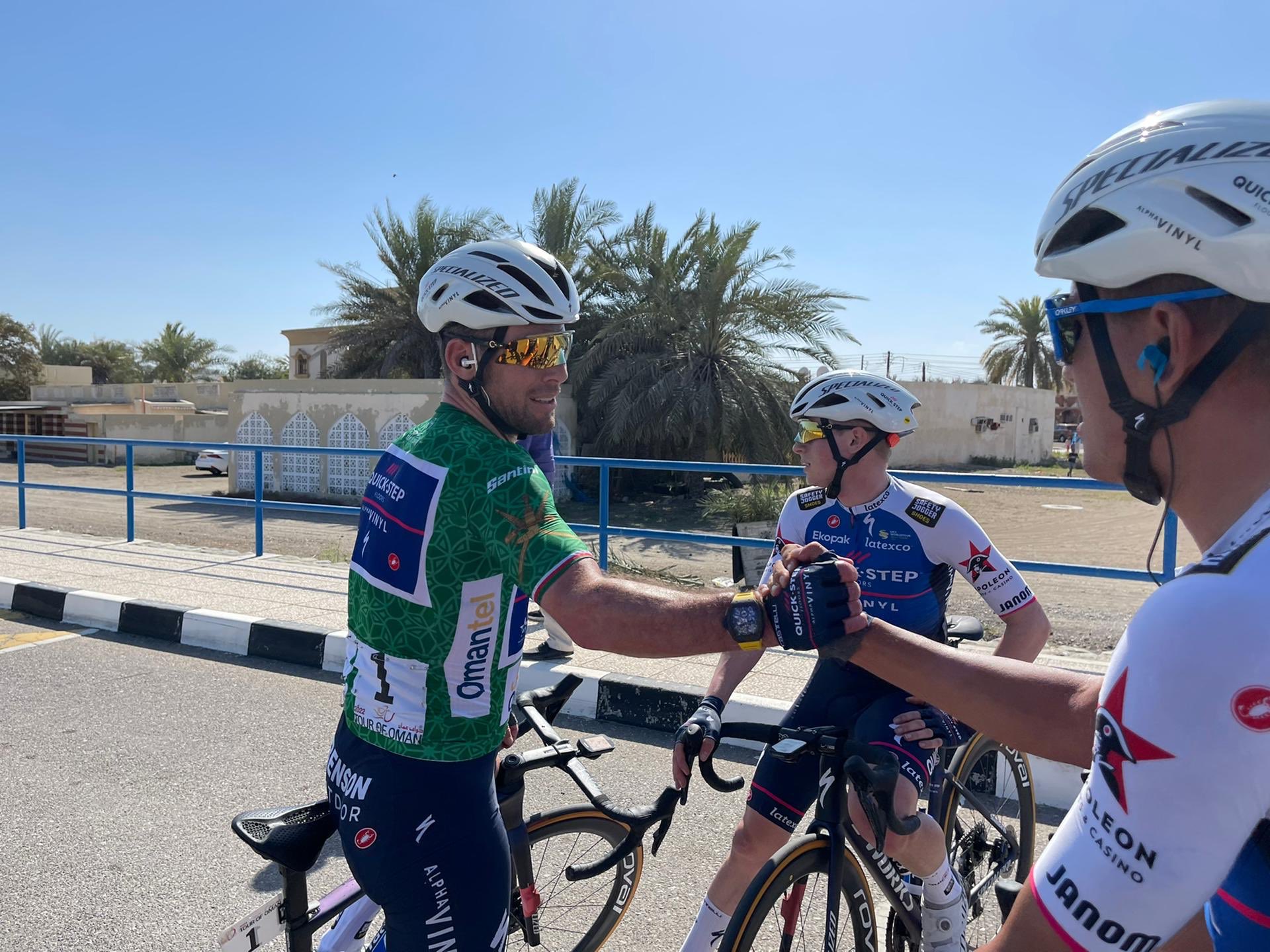 Tour de Omán: Mark Cavendish le quitó a Fernando Gaviria el liderato