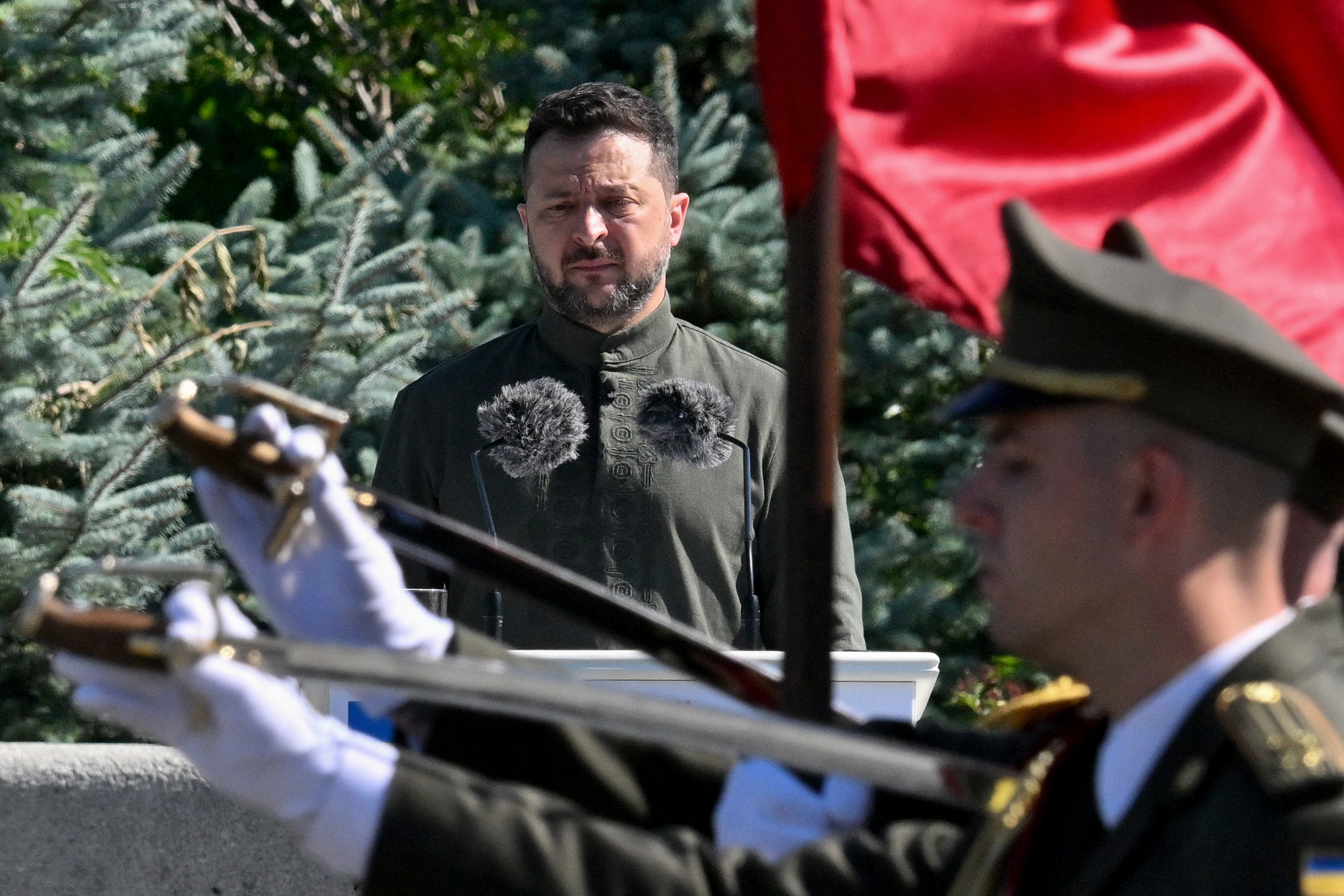 Zelenski rechaza hacer elecciones en Ucrania durante la guerra con Rusia: “Sería un tsunami”