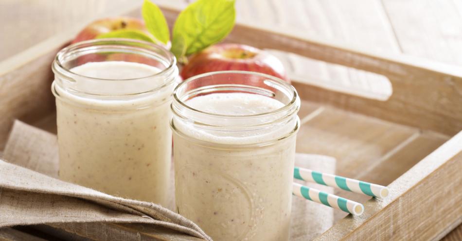 Batido de banano y manzana para la digestión
