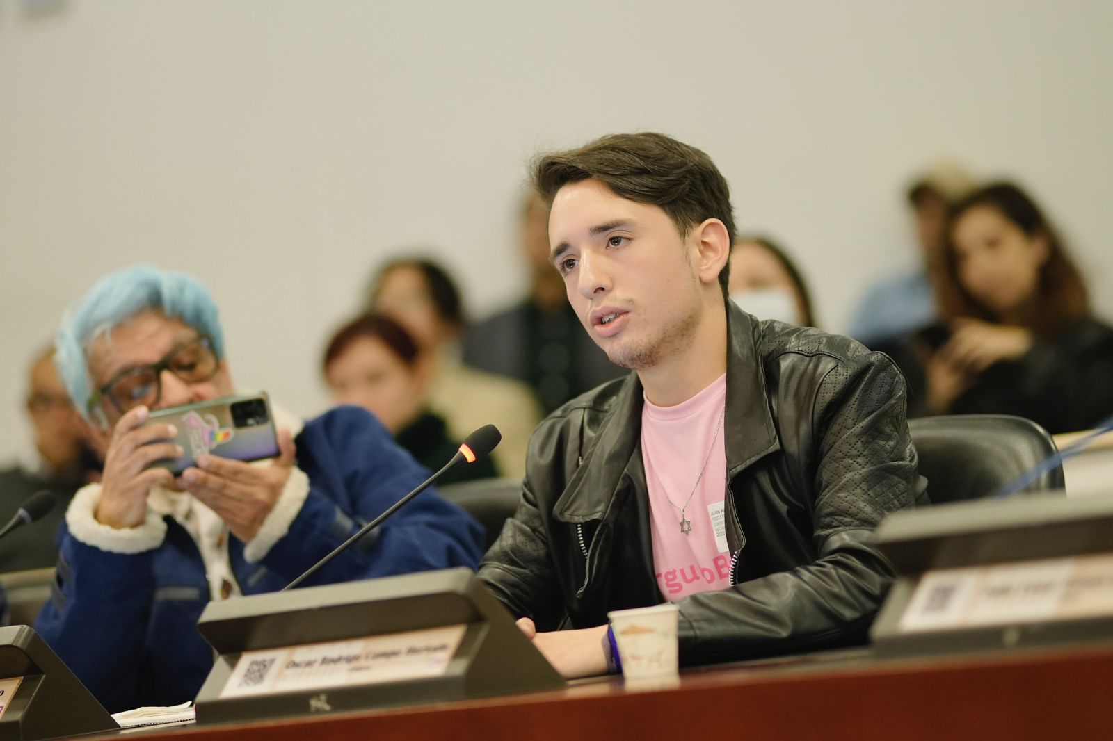 Así se vivió la audiencia pública contra las “terapias de conversión”